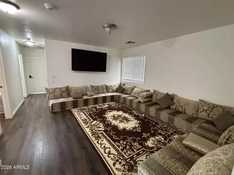 Living - 2239 E Bowker St, Phoenix, AZ 85040 photo 8 of 9