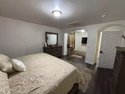 Bedroom - 2239 E Bowker St, Phoenix, AZ 85040 photo 2 of 2