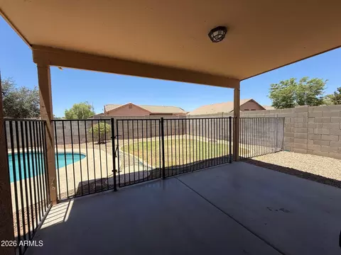 Exterior - 4224 S 76th Ave, Phoenix, AZ 85043 photo 2 of 5