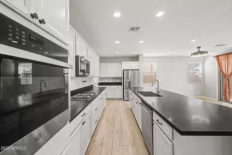 Kitchen - 3922 E Dublin St, Gilbert, AZ 85295 photo 2 of 2