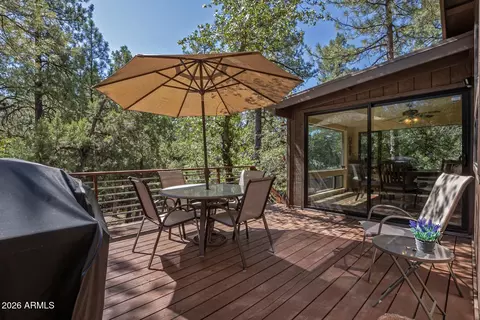 Exterior - 4705 N Oak Leaf Cir, Pine, AZ 85544 photo 2 of 10