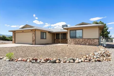 2381 S Puma Cir, Cottonwood, AZ 86326