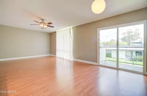 Living - 3242 E Camelback Rd #207, Phoenix, AZ 85018 photo 1 of 3