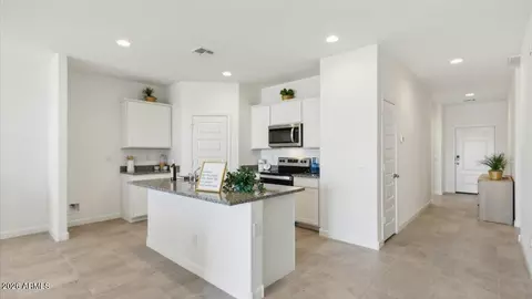 37965 W Capri Ave, Maricopa, AZ 85138