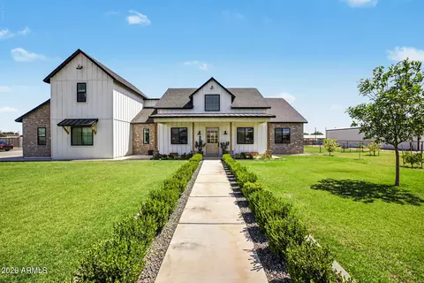 4833 E Claire St, San Tan Valley, AZ 85140