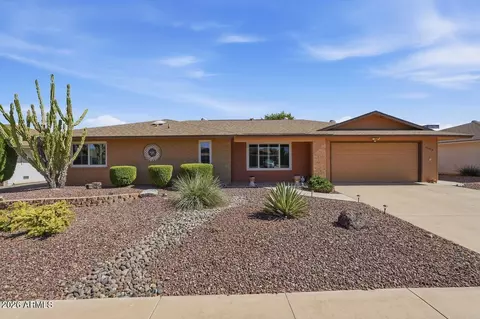 20013 N Willowcreek Cir, Sun City, AZ 85373