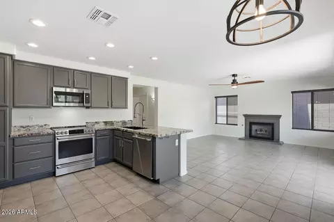 4626 E Summerhaven Dr, Phoenix, AZ 85044 photo 15