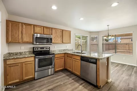 Kitchen - 754 S Sorrell Ln, Gilbert, AZ 85296 photo 2 of 2