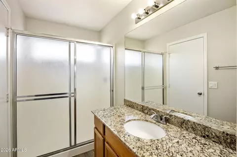 Bath - 754 S Sorrell Ln, Gilbert, AZ 85296 photo 2 of 3