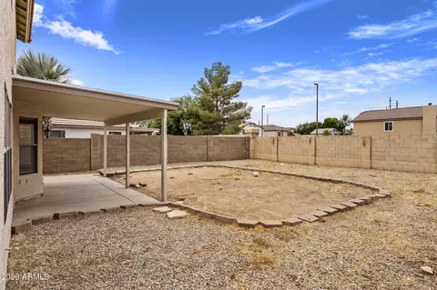 Exterior - 754 S Sorrell Ln, Gilbert, AZ 85296 photo 5 of 7