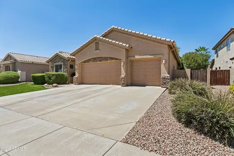 Exterior - 4342 W Hackamore Dr, Phoenix, AZ 85083 photo 10 of 12
