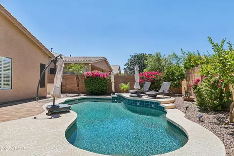 Exterior - 4342 W Hackamore Dr, Phoenix, AZ 85083 photo 6 of 12