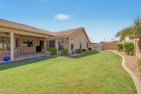 Exterior - 414 S Surfside Dr, Gilbert, AZ 85233 photo 4 of 6