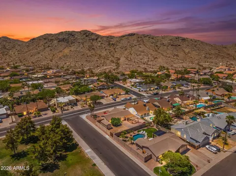 View/Area - 10035 S 44th St, Phoenix, AZ 85044 photo 2 of 10
