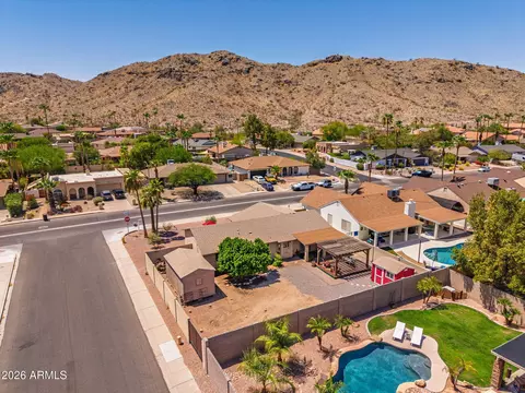 View/Area - 10035 S 44th St, Phoenix, AZ 85044 photo 10 of 10