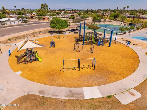 View/Area - 10035 S 44th St, Phoenix, AZ 85044 photo 7 of 10