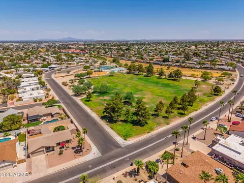 View/Area - 10035 S 44th St, Phoenix, AZ 85044 photo 6 of 10
