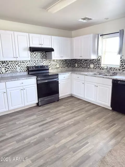151 E Patton Ave, Coolidge, AZ 85128 photo 3
