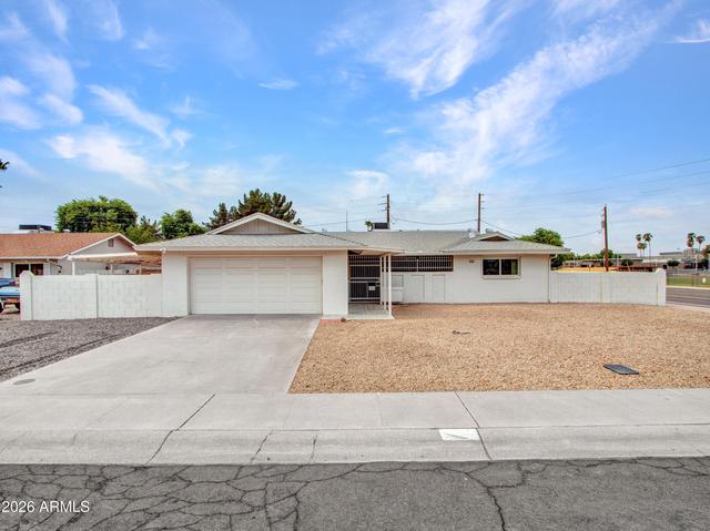 8201 E Malcomb Dr, Scottsdale, AZ 85250