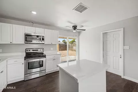 Kitchen - 263 W Hunter St, Mesa, AZ 85201 photo 2 of 2