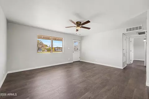 Living - 263 W Hunter St, Mesa, AZ 85201 photo 7 of 7