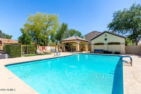 Exterior - 7039 S Golfside Ln, Phoenix, AZ 85042 photo 11 of 11