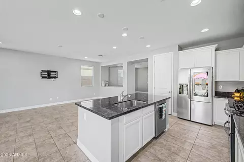 Kitchen - 9914 E Tungsten Dr, Mesa, AZ 85212 photo 1 of 2