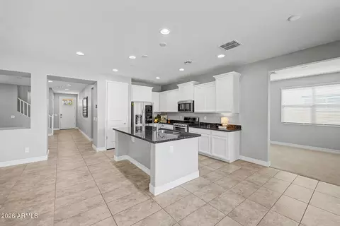 Entry Way - 9914 E Tungsten Dr, Mesa, AZ 85212 photo 2 of 3