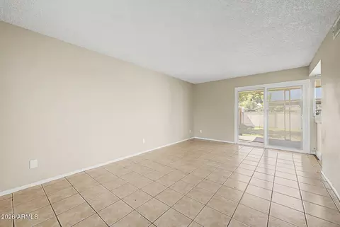 Living - 6138 N 30th Ave, Phoenix, AZ 85017 photo 2 of 5