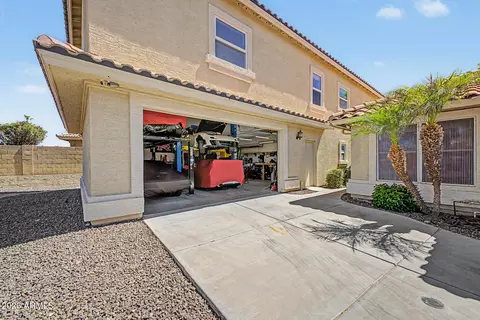 7588 W Kerry Ln, Glendale, AZ 85308