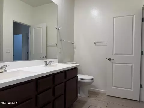 Bath - 6628 S 4th St, Phoenix, AZ 85042 photo 3 of 3