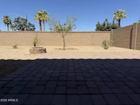Exterior - 6628 S 4th St, Phoenix, AZ 85042 photo 6 of 7