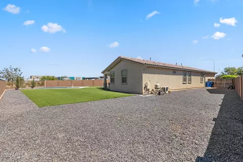Exterior - 11018 E Tesla Ave, Mesa, AZ 85212 photo 31 of 39