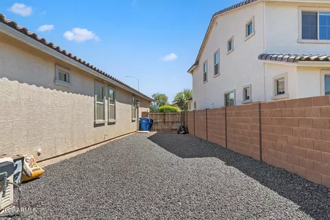 Exterior - 11018 E Tesla Ave, Mesa, AZ 85212 photo 33 of 39