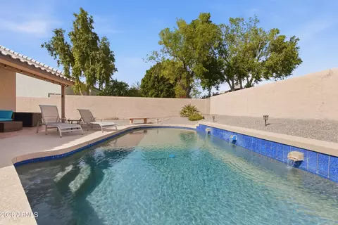 Exterior - 4442 E Graythorn St, Phoenix, AZ 85044 photo 7 of 10