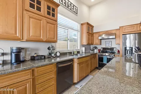 Kitchen - 4442 E Graythorn St, Phoenix, AZ 85044 photo 2 of 4