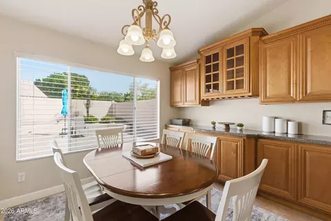 Dining - 4442 E Graythorn St, Phoenix, AZ 85044 photo 1 of 2