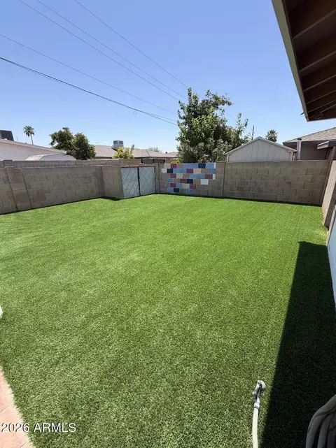 Exterior - 2533 E Geneva Dr, Tempe, AZ 85282 photo 3 of 4
