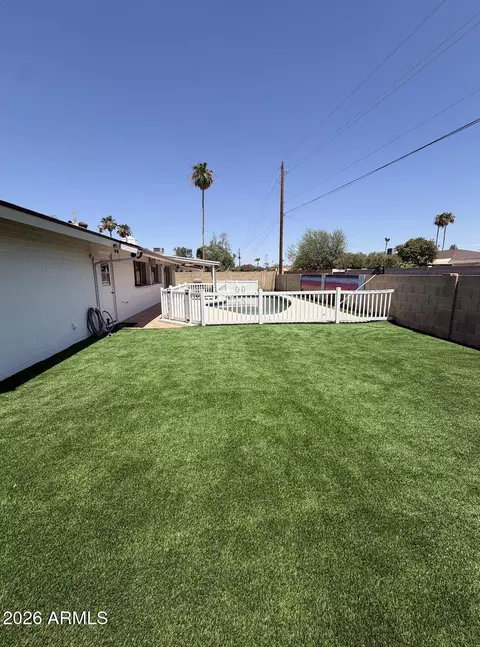 Exterior - 2533 E Geneva Dr, Tempe, AZ 85282 photo 4 of 4