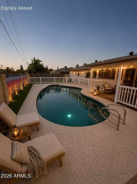 Exterior - 2533 E Geneva Dr, Tempe, AZ 85282 photo 2 of 4