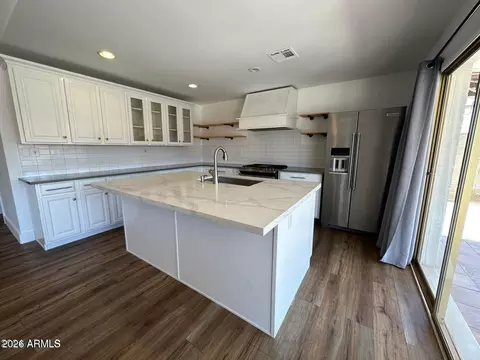 Kitchen - 2533 E Geneva Dr, Tempe, AZ 85282 photo 1 of 4