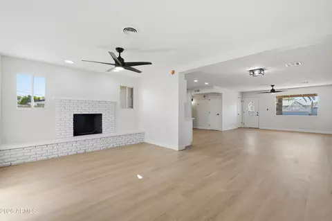 Living - 1932 E Palmcroft Dr, Tempe, AZ 85282 photo 4 of 7