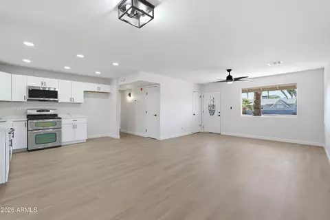 Living - 1932 E Palmcroft Dr, Tempe, AZ 85282 photo 5 of 7