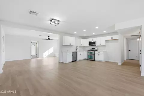 Living - 1932 E Palmcroft Dr, Tempe, AZ 85282 photo 6 of 7