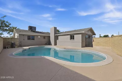 Exterior - 1932 E Palmcroft Dr, Tempe, AZ 85282 photo 2 of 2
