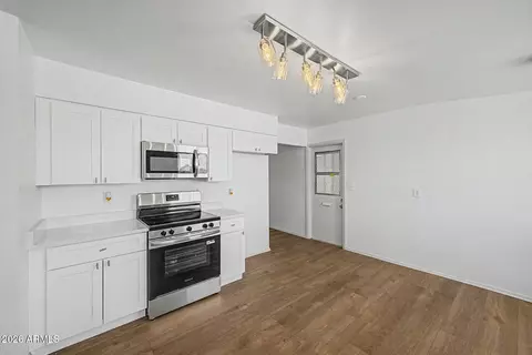 Kitchen - 5209 E Butte St, Mesa, AZ 85205 photo 3 of 5
