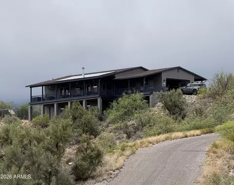 301 New Venture Rd, Clarkdale, AZ 86324