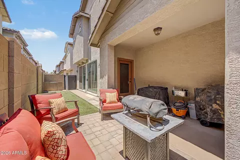 Exterior - 4267 Erie St, Gilbert, AZ 85295 photo 4 of 5