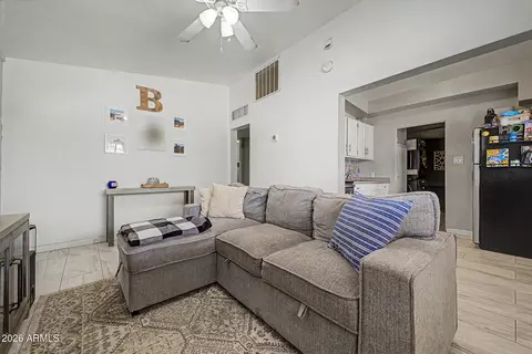 Living - 1817 N 38th Dr, Phoenix, AZ 85009 photo 2 of 2