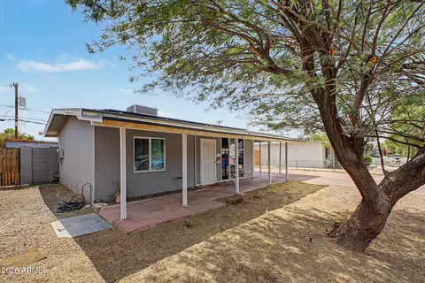 Exterior - 1817 N 38th Dr, Phoenix, AZ 85009 photo 2 of 9